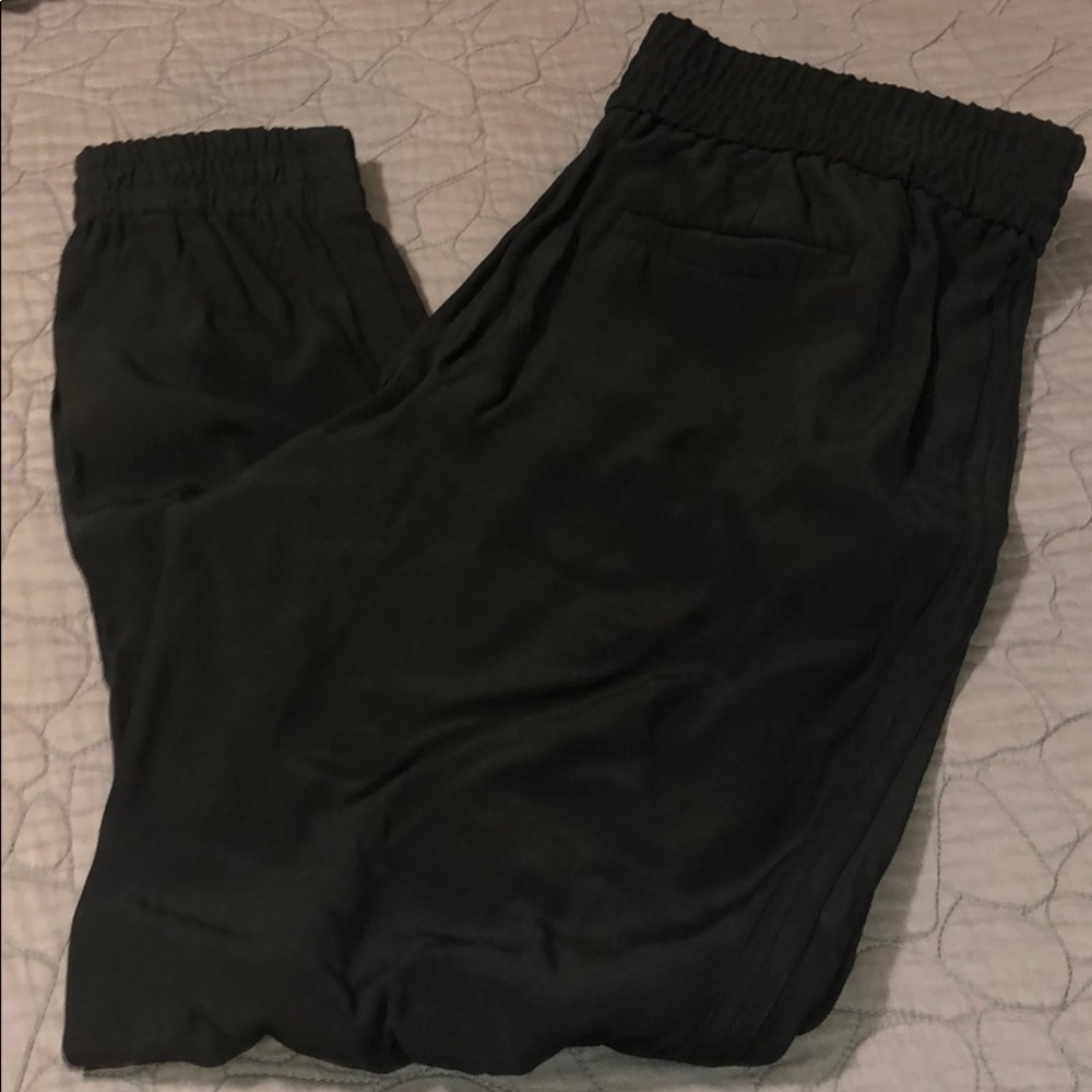 Black elastic waist & ankle pants